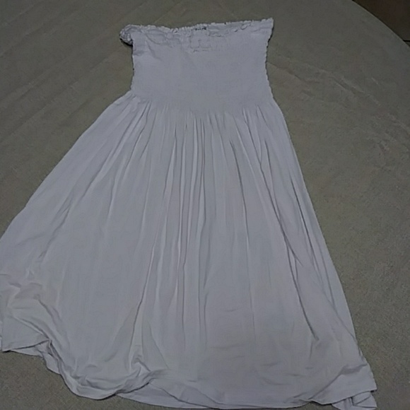 White Sleeveless Dress - Picture 3 of 3